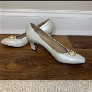 Salvatore Ferragamo Ivory with Gold Heels size 5.5B 2.5 inch Heel